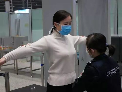 天津机场加强防疫措施 航站楼不间断消毒，安检需短暂摘口罩认证